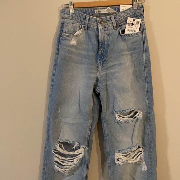 Zara Straight Fit Jeans - Picture 2 of 2